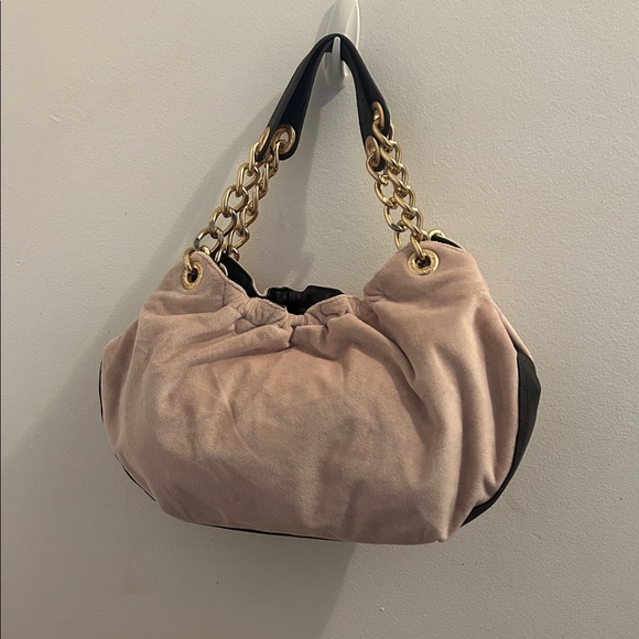 Juicy Couture Blush Pink Logo Shoulder Bag with Gold Hardware - Picture 2 of 6